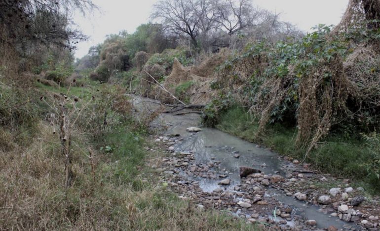  Vecinos piden que se delimite río Paisanos para proteger a transeúntes