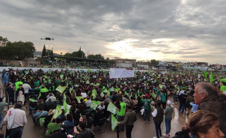  Presentan denuncia contra Gallardo y Ruth González por presunta promoción anticipada