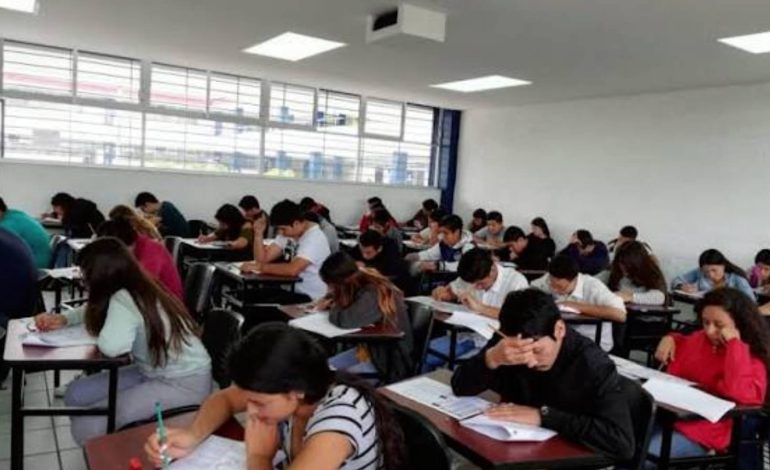  Galindo anuncia dos nuevas preparatorias federales para el norte de SLP