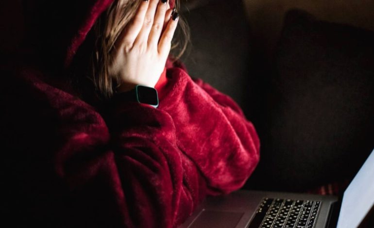  Mujeres enfrentan más ciberacoso sexual; SLP supera la brecha nacional de género