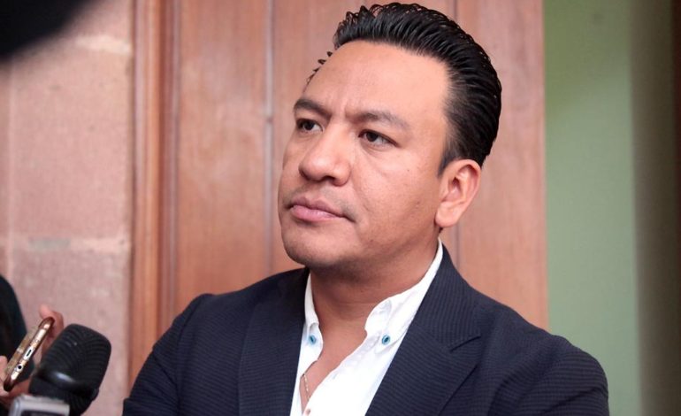  Secretario de Gobierno dice desconocer daños a Plaza de Fundadores por Villa Navideña