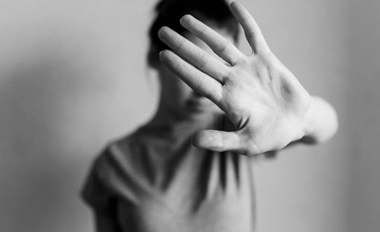  Proponen redefinir el consentimiento en delitos sexuales; especialistas cuestionan su alcance