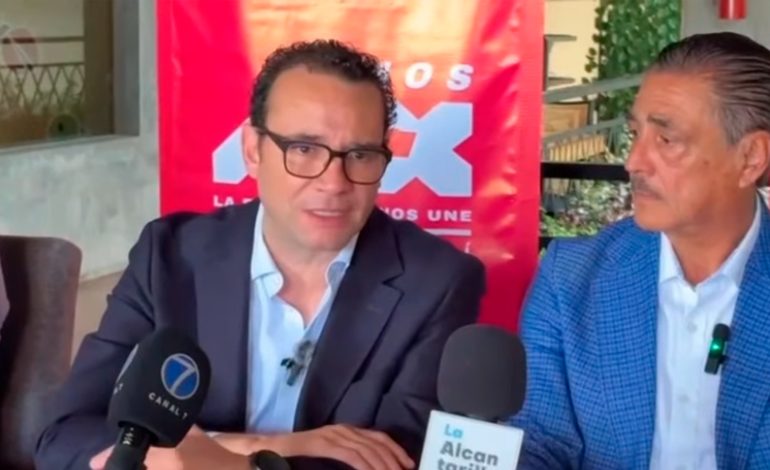  Xavier Nava acusa ajustes electorales a conveniencia del Gobierno