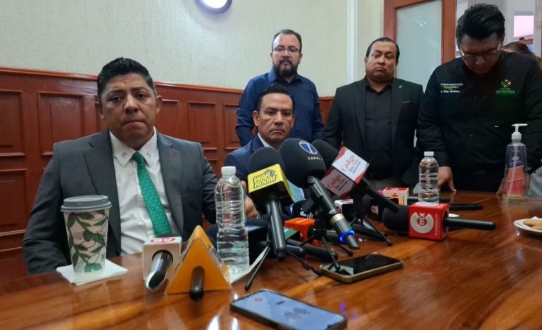  Gallardo niega la existencia de proyecto para llevar agua de la Huasteca a Monterrey
