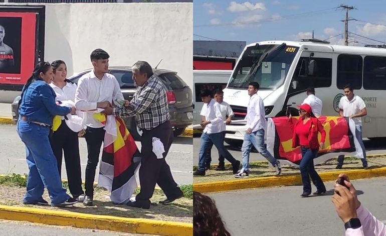  VIDEO | Sujetos retiran banderas del PT y agreden a militantes durante visita de Sheinbaum a SLP