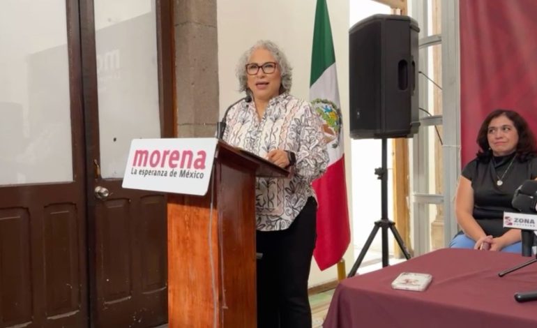 Rita Ozalia entrega a Sheinbaum propuesta para crear un campus universitario en la Huasteca Sur