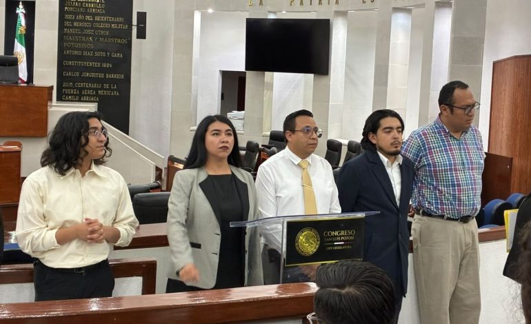  Especialistas plantean atención accesible, redes de apoyo y seguimiento para combatir el suicidio en SLP