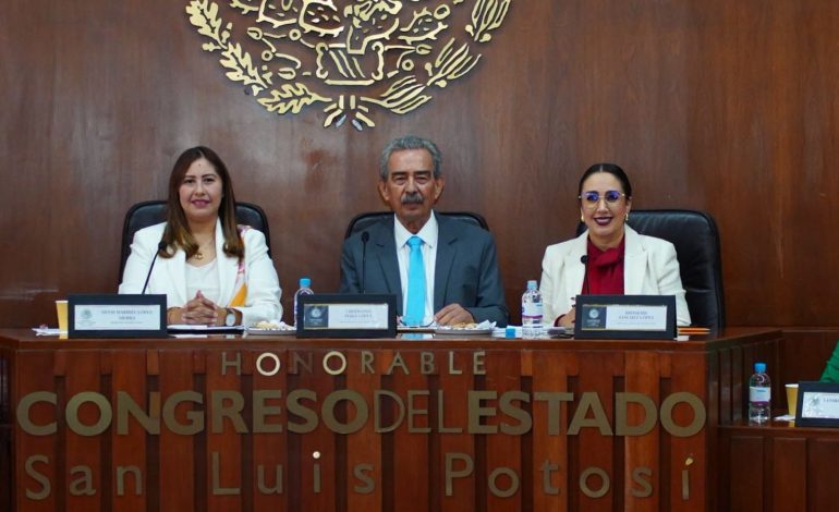  Falta de docentes, escuelas dañadas y atención a violencia marcan comparecencia de SEGE
